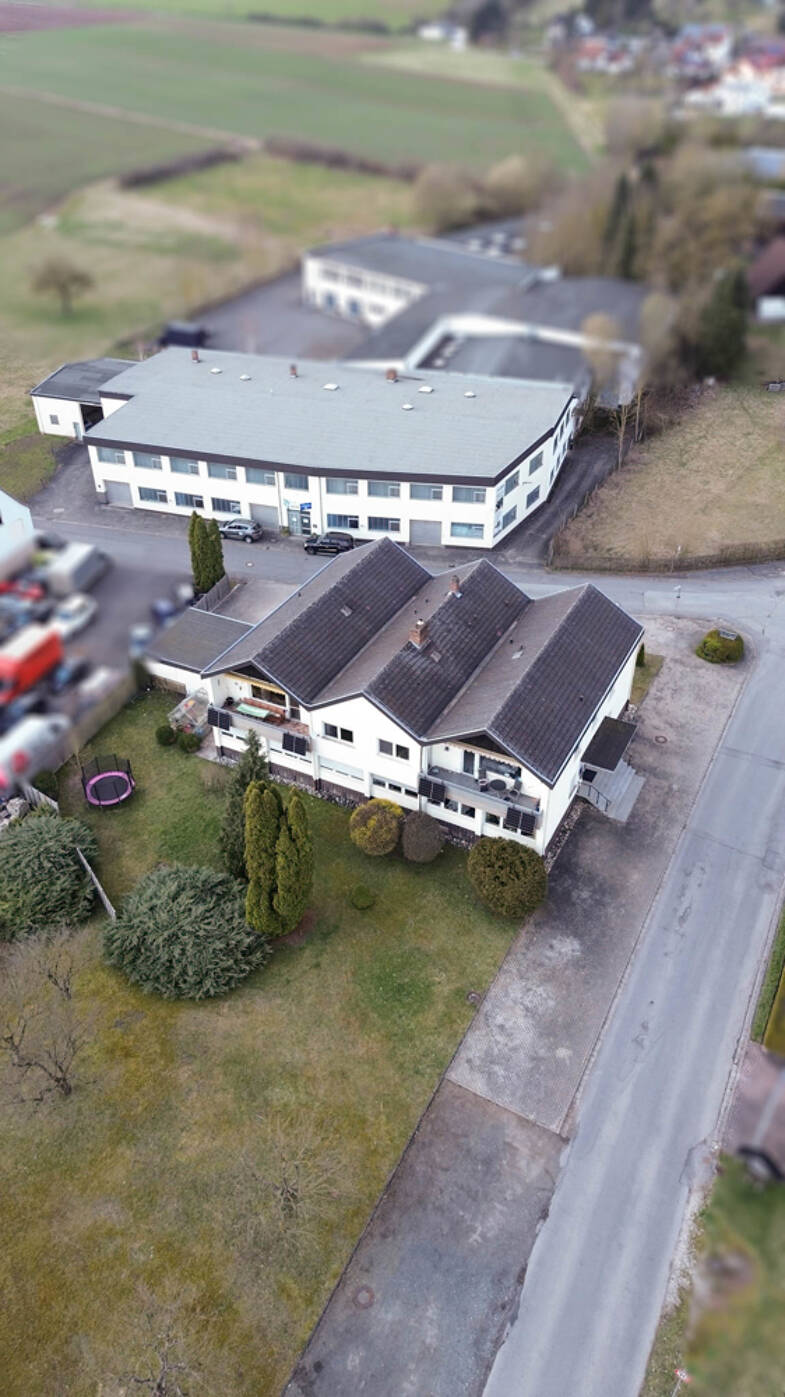 Wohn- und Geschäftshaus zum Kauf als Kapitalanlage geeignet 600.000 € 8 Zimmer 2.776,6 m² 2.571 m² Grundstück Grub Grub am Forst / Rohrbach 96271
