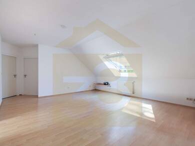 Wohnung zum Kauf 198.000 € 4 Zimmer 90 m² Dachgeschoss, 1. Geschoss Gifhorn Gifhorn 38518