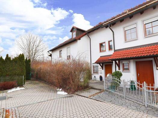 Wohnung zur Miete 900 € 3 Zimmer 74 m² Ingolstadt 85053