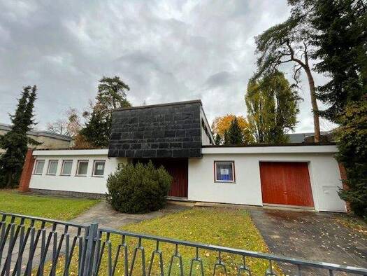 Bungalow zum Kauf 2.290.000 € 7 Zimmer 310 m² 1.000 m² Grundstück frei ab 01.01.2026 Lynarstraße 12 A Grunewald Berlin 14193