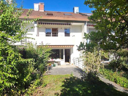 Reihenhaus zum Kauf 450.000 € 5,5 Zimmer 130 m² 217 m² Grundstück frei ab sofort Ost Ludwigsburg 71640