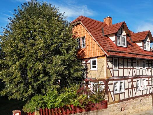 Bauernhaus zur Miete 2.000 € 8 Zimmer 270 m² 540 m² Grundstück frei ab sofort Breitzbach Herleshausen 37293