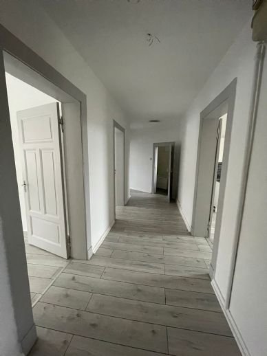 Wohnung zur Miete 630 € 3 Zimmer 90 m²<br/>Wohnfläche 2.<br/>Geschoss ab sofort<br/>Verfügbarkeit Heppens Wilhelmshaven 26384