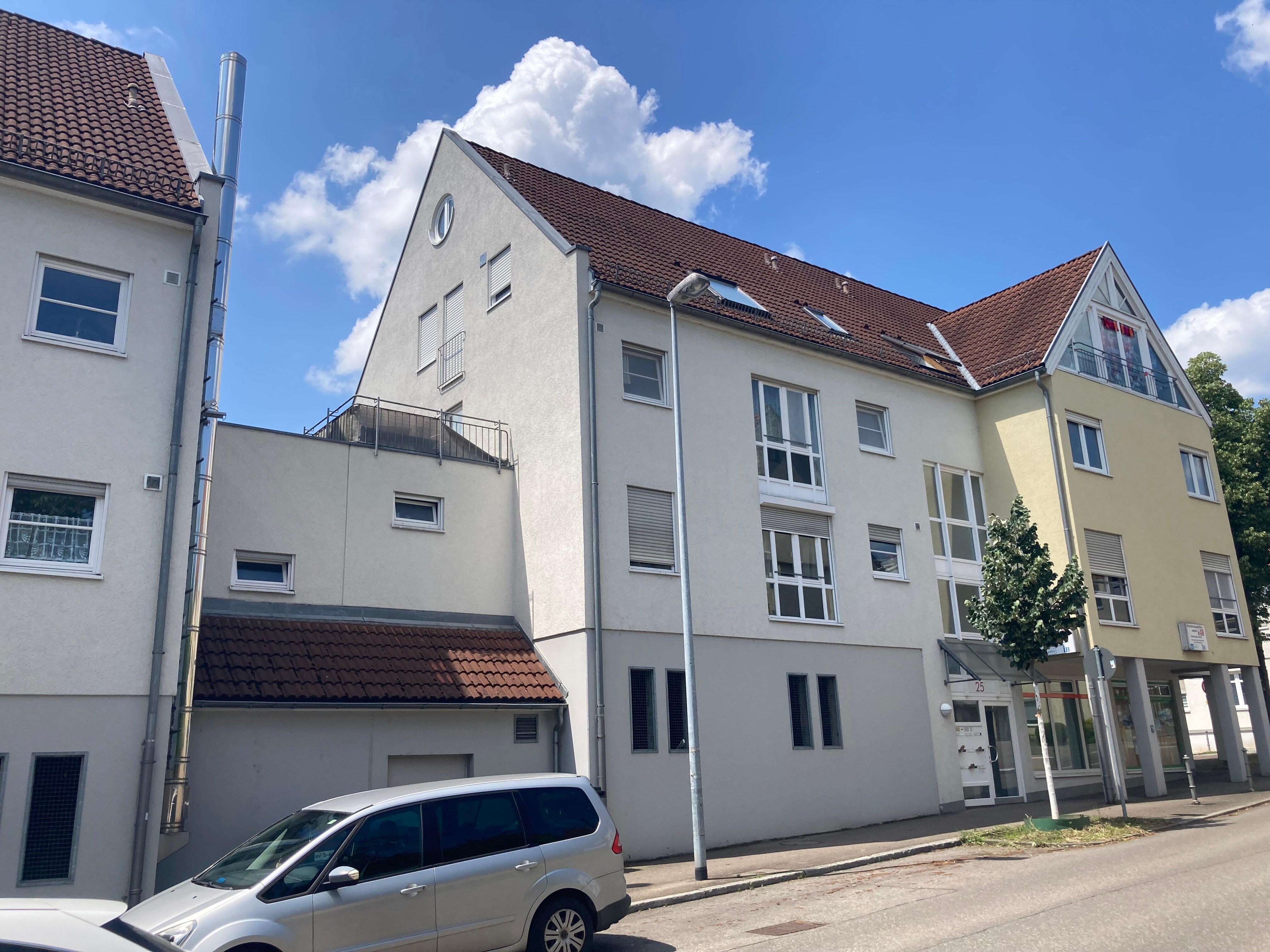 Wohnung zum Kauf 229.000 € 2 Zimmer 68 m²<br/>Wohnfläche 2.<br/>Geschoss Hirschlandstraße 25 Oberesslingen - West Esslingen am Neckar 73730