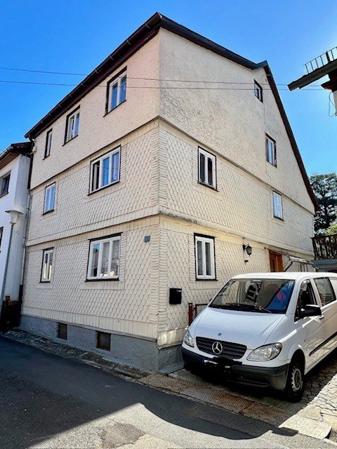 Mehrfamilienhaus zum Kauf 77.000 € 7 Zimmer 140 m²<br/>Wohnfläche 142 m²<br/>Grundstück Benshausen Benshausen 98544