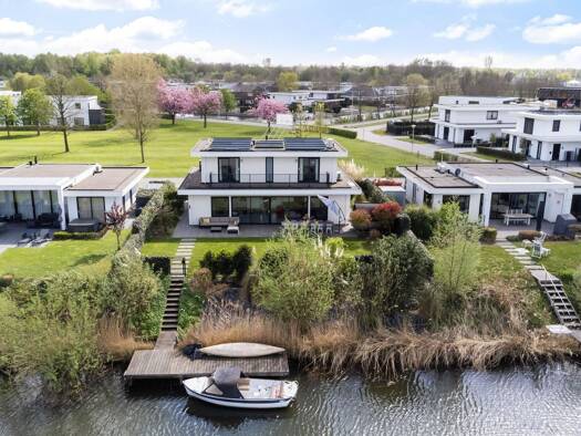 Villa zum Kauf 695.000 € 7 Zimmer 197 m² 722 m² Grundstück frei ab sofort Pluvierenweg 9 314 Zeewolde 3998ll
