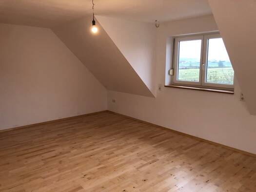 Wohnung zur Miete 600 € 2,5 Zimmer 70 m² Geschoss 1/2 frei ab sofort Lindenweg 3 Geslau 91608
