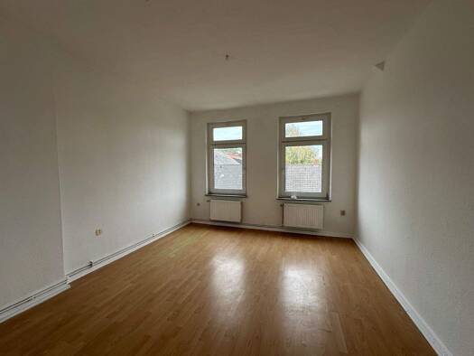 Wohnung zur Miete 360 € 2 Zimmer 53 m² Wilhelmshaven 26382