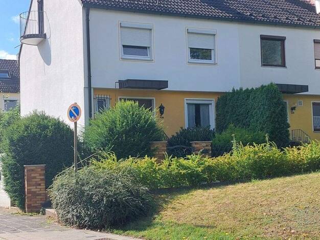 Haus zur Miete 1.550 € 5 Zimmer 116 m² 200 m² Grundstück frei ab sofort Adam Kraft Str. 2a Heroldsberg Heroldsberg 90562