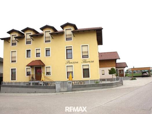 Hotel zum Kauf 980.000 € 864 m² Grundstück Sonnengasse 27 Langenrohr 3442