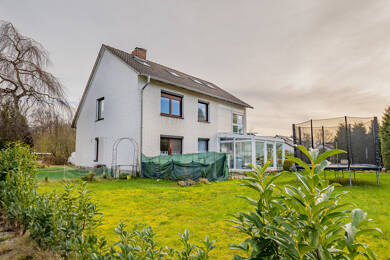 Mehrfamilienhaus zum Kauf 270.000 € 7 Zimmer 153 m² 894 m² Grundstück Bremervörde Bremervörde 27432