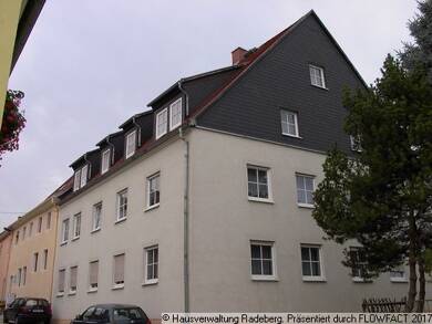 Wohnung zum Kauf 109.000 € 3 Zimmer 84,3 m² Dachgeschoss Lange Gasse 4 Elstra Elstra 01920