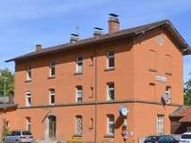 Haus zum Kauf 249.000 € 10 Zimmer 274 m² 977 m² Grundstück Reuth Reuth bei Erbendorf 92717