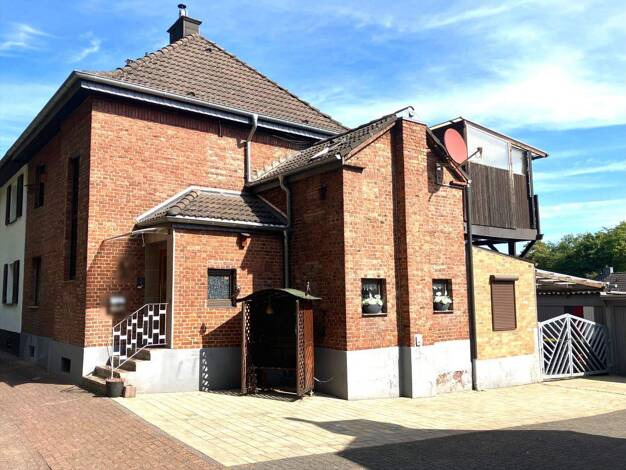 Mehrfamilienhaus zum Kauf 249.900 € 5 Zimmer 120 m² 426 m² Grundstück Marienberg Übach-Palenberg 52531