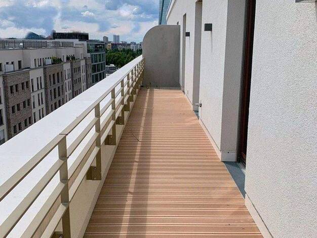 Penthouse zum Kauf provisionsfrei 1.470.000 € 4 Zimmer 143,3 m² Ostend Frankfurt am Main 60314