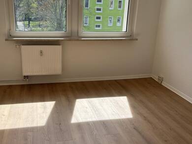 Wohnung zur Miete 273 € 2 Zimmer 47,2 m² 2. Geschoss Heinrich-Heine-Straße 10 Bad Dürrenberg Bad Dürrenberg 06231