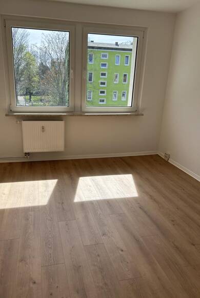 Wohnung zur Miete 273 € 2 Zimmer 47,2 m² 2. Geschoss Heinrich-Heine-Straße 10 Bad Dürrenberg Bad Dürrenberg 06231