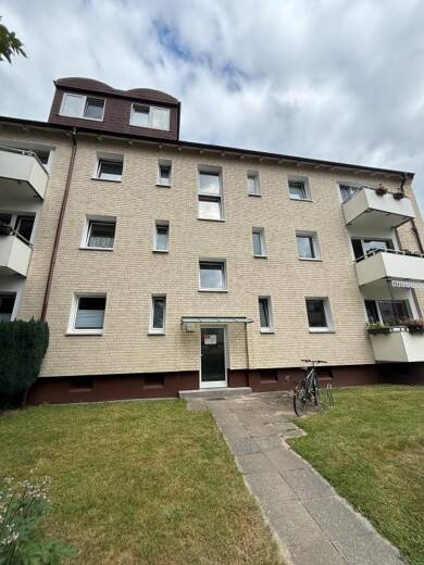 Wohnung zur Miete 526 € 2 Zimmer 40,5 m² 2. Geschoss frei ab 01.08.2025 Am Schloß Ahrensburg 22926