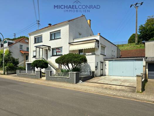 Einfamilienhaus zum Kauf 265.000 € 12 Zimmer 253 m² 709 m² Grundstück Hüttersdorf Schmelz 66839