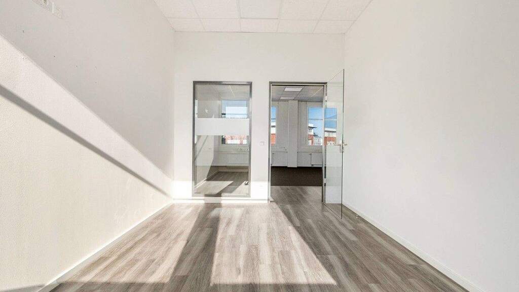 Bürofläche zur Miete 193,7 m² Bürofläche Hans-Riedl-Str. 19 Feldkirchen 85622