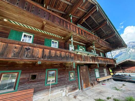 Bauernhaus zum Kauf 210.000 € 10 Zimmer 300 m² 1 m² Grundstück Haslach Traunstein 83278
