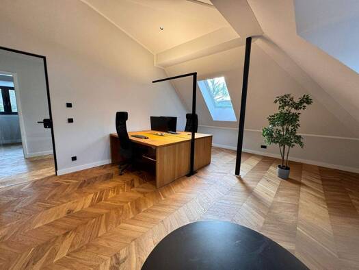 Bürofläche zur Miete provisionsfrei 1.250 € 27 m² Bürofläche Gabriel-von-Seidl-Straße Grünwald 82031