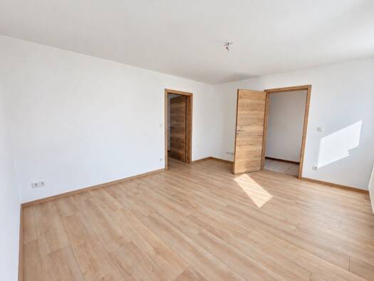 Wohnung zur Miete 550 € 2 Zimmer 63 m² EG Walsdorf Walsdorf 96194