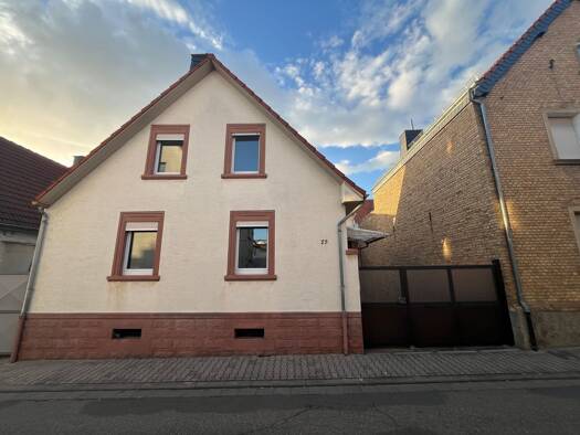 Einfamilienhaus zur Miete 1.150 € 4,5 Zimmer 88 m² frei ab sofort Nieder-Saulheim Saulheim 55291