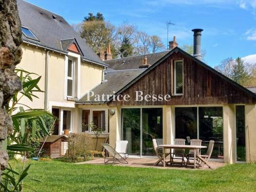 Einfamilienhaus zum Kauf 550.000 € 7 Zimmer 264 m² 1.840 m² Grundstück Centre Tours 37000