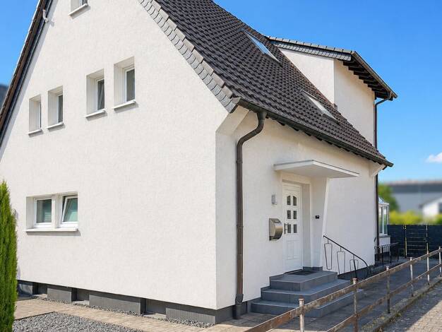 Einfamilienhaus zum Kauf 749.000 € 7 Zimmer 222,5 m² 666 m² Grundstück Reusrath Langenfeld (Rheinland) 40764
