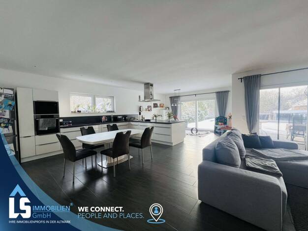 Bungalow zum Kauf 375.000 € 4 Zimmer 135 m² 1.200 m² Grundstück frei ab 01.08.2026 Vollenschierer Weg 3a Vinzelberg Stendal 39576