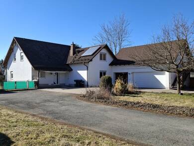 Haus zum Kauf als Kapitalanlage geeignet 350.000 € 6 Zimmer 170 m² 1.128 m² Grundstück Michelau Michelau in Oberfranken 96247