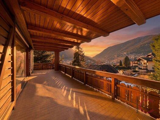 Haus zum Kauf 1.490.000 € 10 Zimmer 618 m² 2.283 m² Grundstück Bad Kleinkirchheim 9546