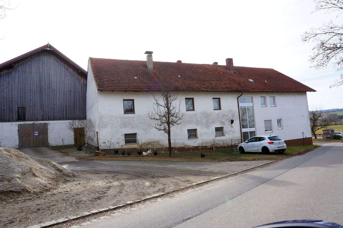 Immobilie in Runding - Seltene Gelegenheit: Zweifamilienhaus mit Nebengebäuden auf ehemaliger Hofstelle!!! - Bild 2