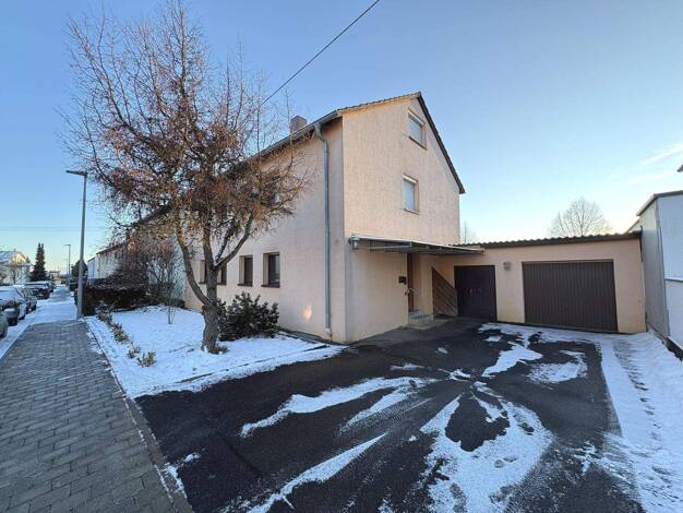 Doppelhaushälfte zum Kauf 590.000 € 5 Zimmer 121 m² 578 m² Grundstück Schönaich 71101