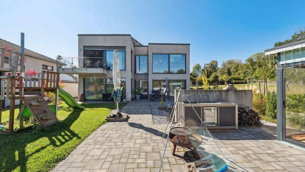 Villa zum Kauf provisionsfrei 830.000 € 5 Zimmer 255 m² 643 m² Grundstück Speicher 54662