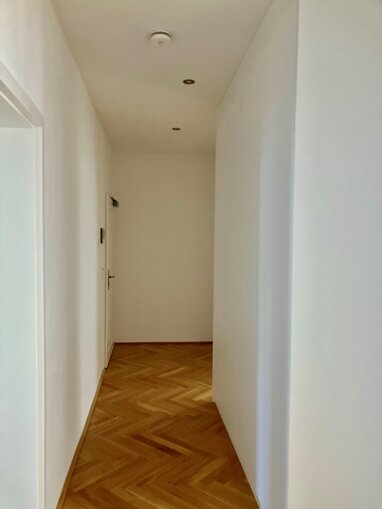 Wohnung zur Miete 886 € 4 Zimmer 93,4 m² 2. Geschoss frei ab sofort An der Markthalle 14 Zentrum 015 Chemnitz 09111