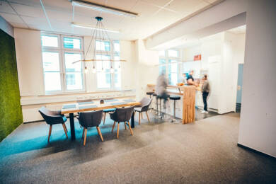 Bürofläche zur Miete provisionsfrei 950 € 33 m² Bürofläche Bismarckstraße Südoststadt Heilbronn 74072