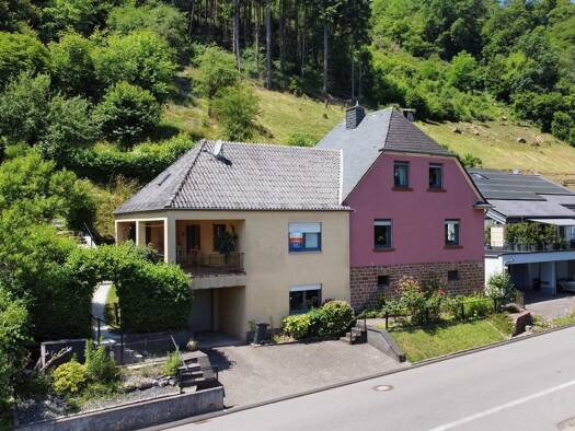 Einfamilienhaus zum Kauf 320.000 € 7 Zimmer 170 m² 4.858 m² Grundstück Krutweiler Saarburg 54439