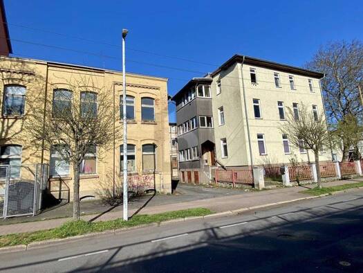 Mehrfamilienhaus zum Kauf als Kapitalanlage geeignet 325.000 € 18 Zimmer 1.773 m² 1.866 m² Grundstück Eisenach 99817
