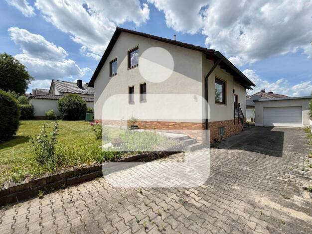 Mehrfamilienhaus zum Kauf 425.000 € 8 Zimmer 194 m² 672 m² Grundstück Gärbershof Amberg 92224