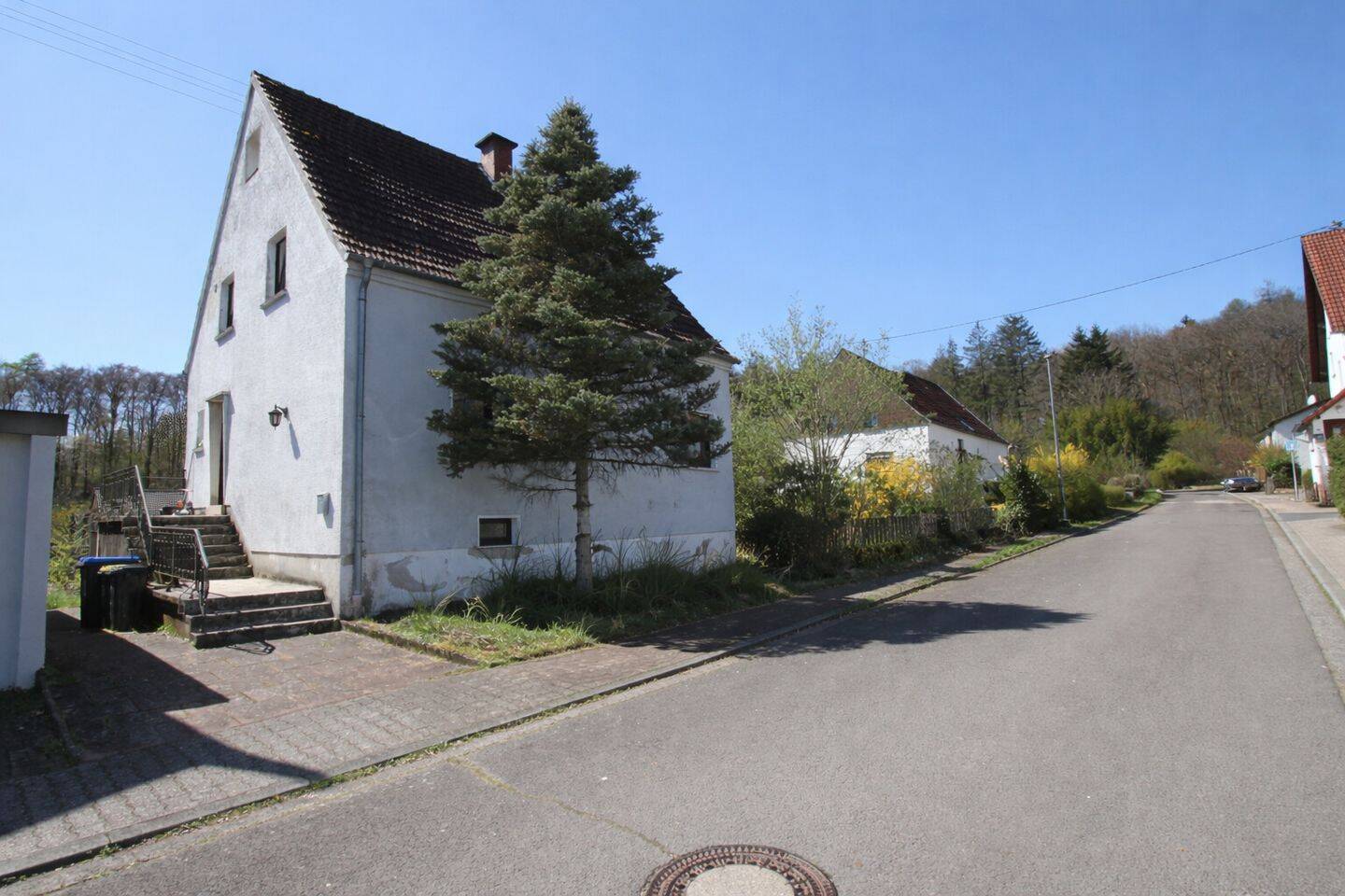 Immobilie in Sankt Wendel - Freistehendes Einfamilienhaus mit traumhaftem Grundstück in Sankt Wendel-Winterbach - Bild 0