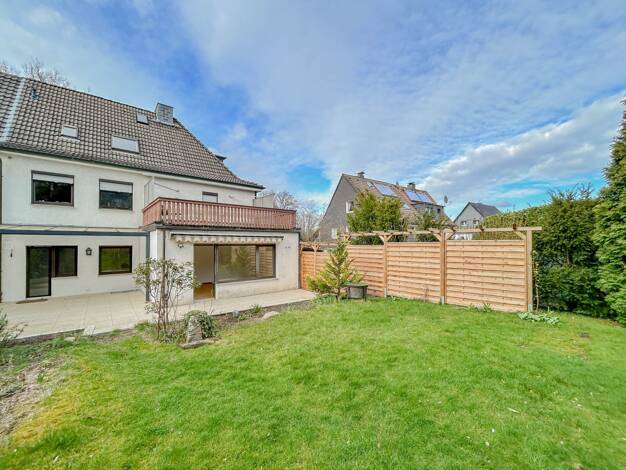 Doppelhaushälfte zum Kauf 549.000 € 8 Zimmer 202,7 m² 534 m² Grundstück Saarn Mülheim an der Ruhr 45481
