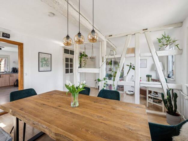 Mehrfamilienhaus zum Kauf 240.000 € 11 Zimmer 279 m² 517 m² Grundstück Egenhausen 72227