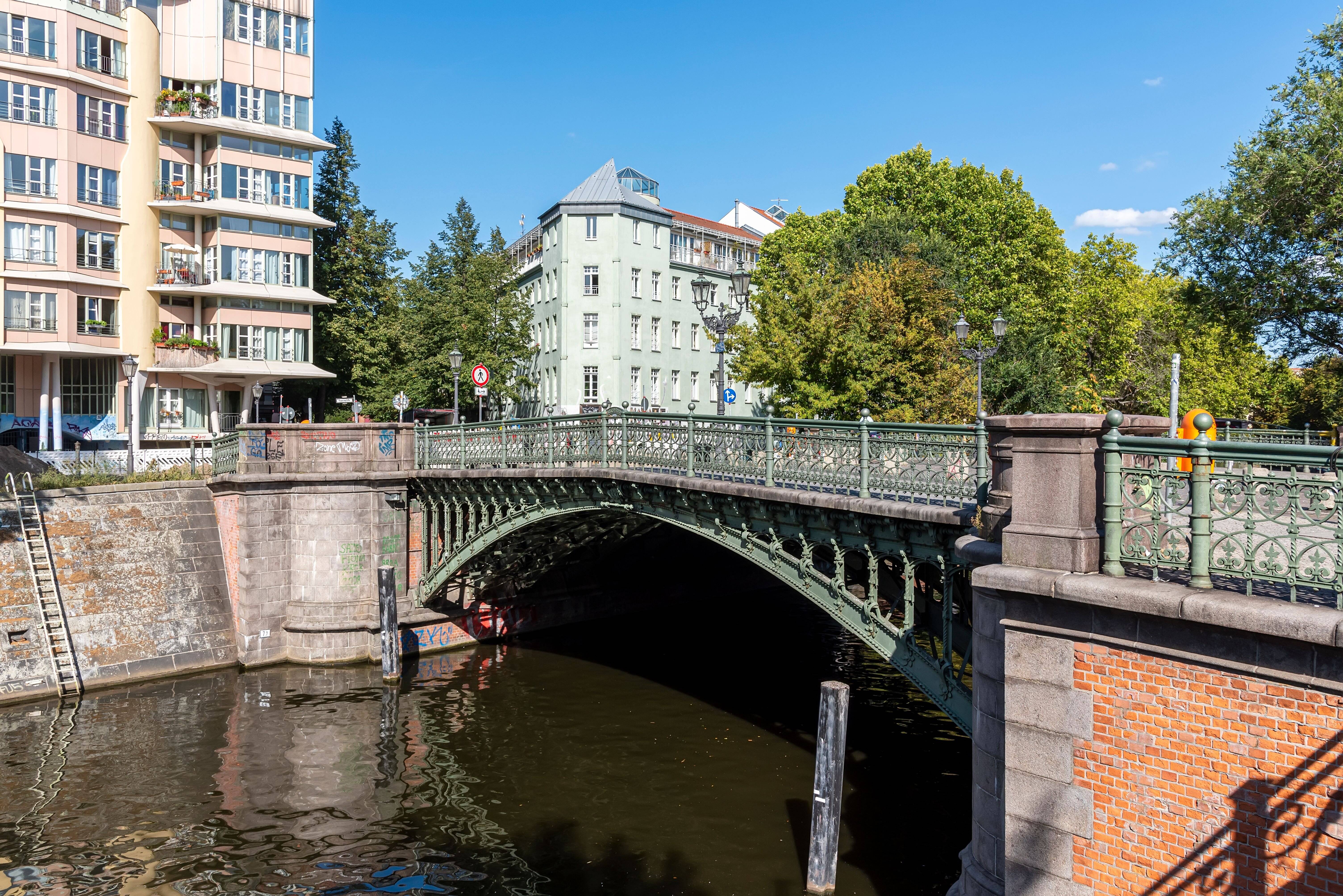 Property thumbnail 11