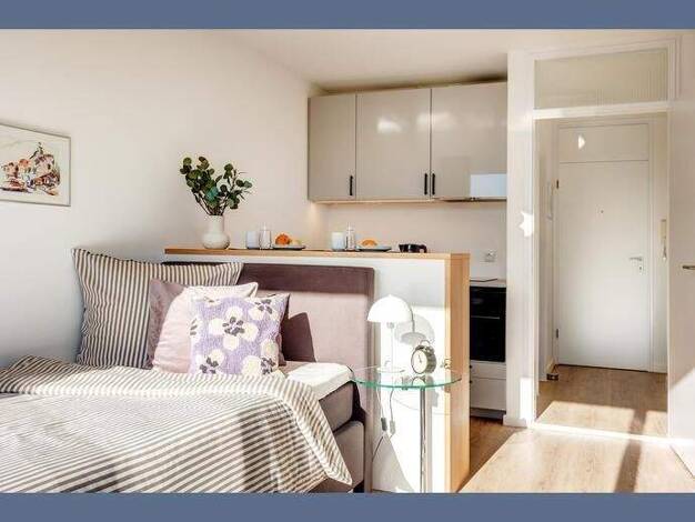 Studio zur Miete Wohnen auf Zeit 1.380 € 1 Zimmer 25 m² frei ab 01.03.2026 Schwabing-Freimann München 80805
