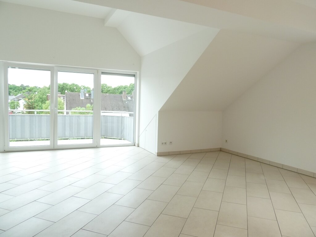 Wohnung zur Miete 1.050 € 2 Zimmer 70 m²<br/>Wohnfläche 01.04.2025<br/>Verfügbarkeit Neu-Isenburg Neu-Isenburg 63263