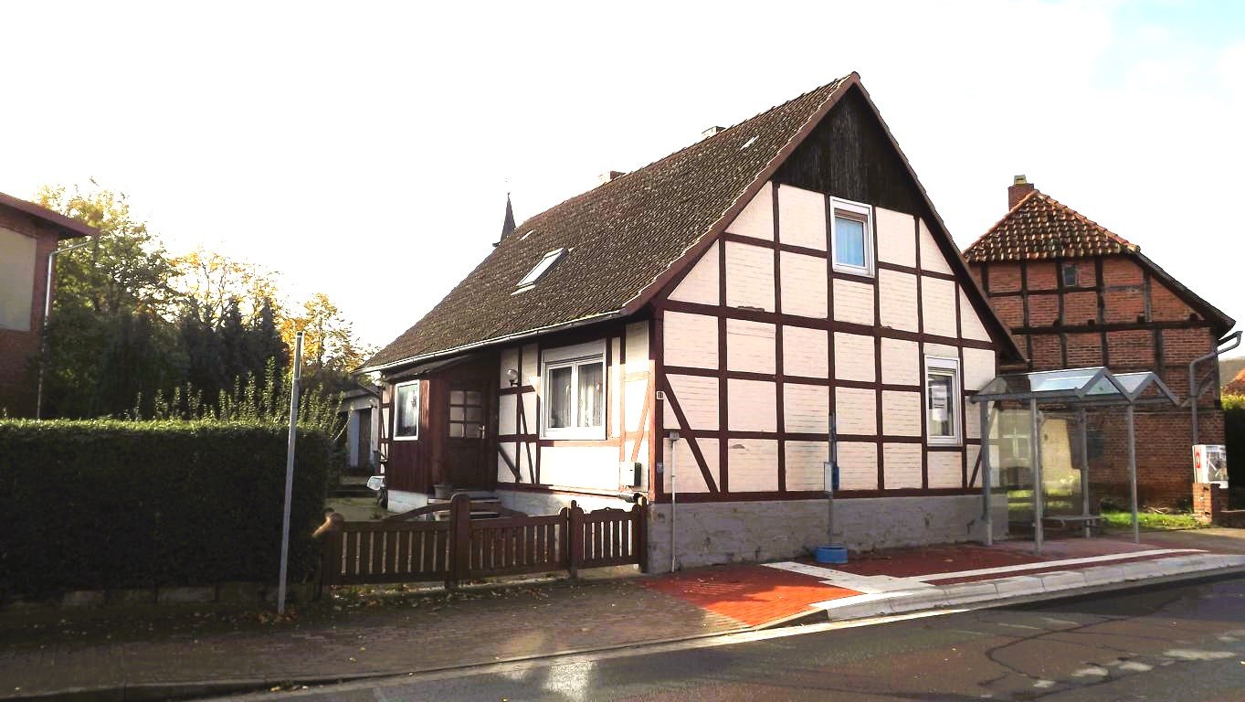 Haus zum Kauf 99.900 € 4 Zimmer 131 m²<br/>Wohnfläche 608 m²<br/>Grundstück ab sofort<br/>Verfügbarkeit Döhrener Str. 21 Mackendorf Bahrdorf 38459