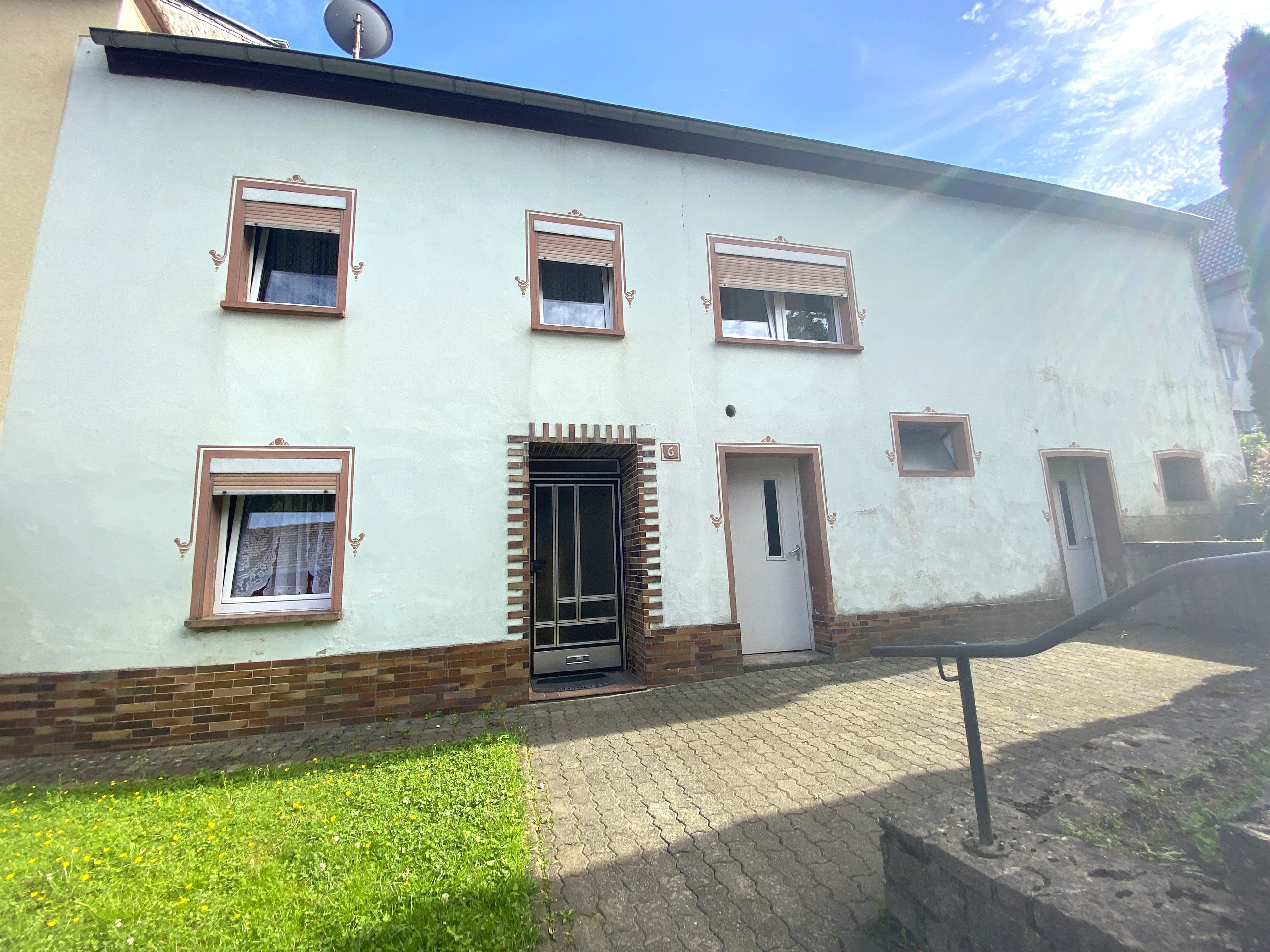 Einfamilienhaus zum Kauf 59.000 € 4 Zimmer 102 m²<br/>Wohnfläche 330 m²<br/>Grundstück Hauptstraße 6 Sülm 54636