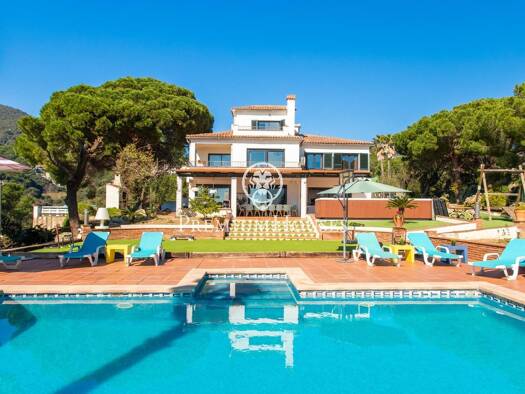 Einfamilienhaus zum Kauf 1.850.000 € 7 Zimmer 346 m² 4.208 m² Grundstück Arenys de Munt 08358